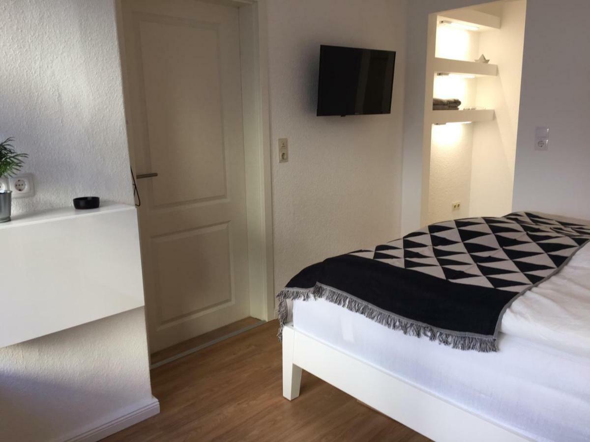 Zentral Gelegenes Ferienzimmer Moellner Seestrasse Exterior foto
